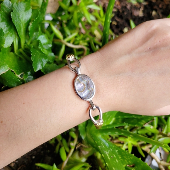 Vintage Avon Abalone Shell Mother of Pearl Bangle Bracelet - Picture 10 of 14